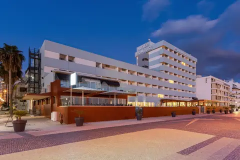 Dom José Beach Hotel in Quarteira — foto 26