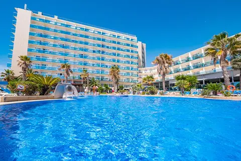 Golden Taurus Aquapark Resort in Pineda de Mar