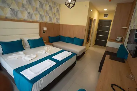Pearl Beach Resort in Čanj — foto 26
