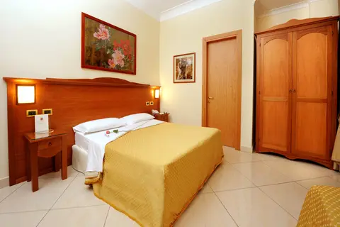 Buono Hotel in Napels — foto 20