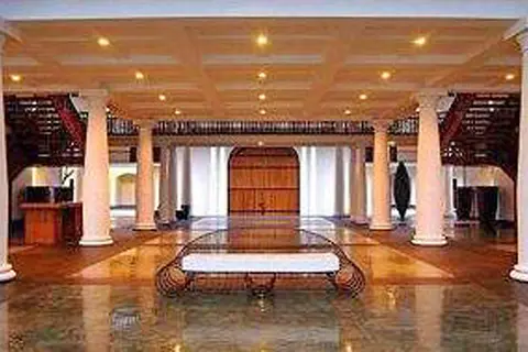 The Fortress Resort & Spa in Habaraduwa