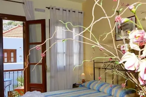 Iapetos Hotel in Ano Symi, foto 23