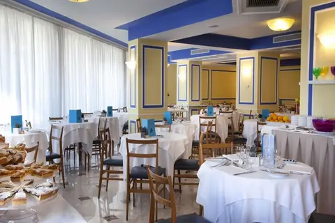 Hotel Tirrenia in Sorrento — foto 2