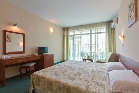 Hotel L&B in Несебър — foto 27