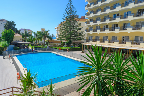 Hotel Monarque Fuengirola Park in Chemini