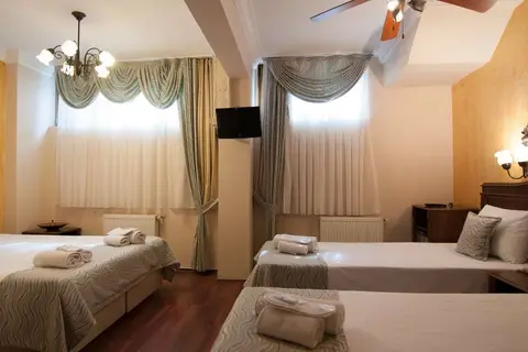 Mevlana Hotel in Fatih — foto 7