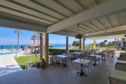 Irina Beach Hotel in Τιγκάκι — foto 5