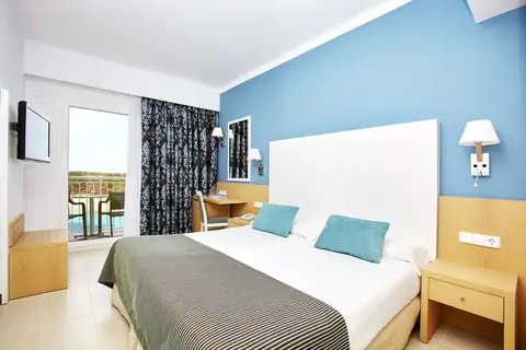 Universal Hotel Marques in Colònia de Sant Jordi — foto 11