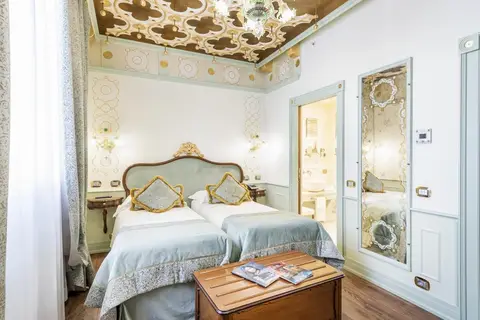 Hotel Monaco & Grand Canal in Venetië — foto 13