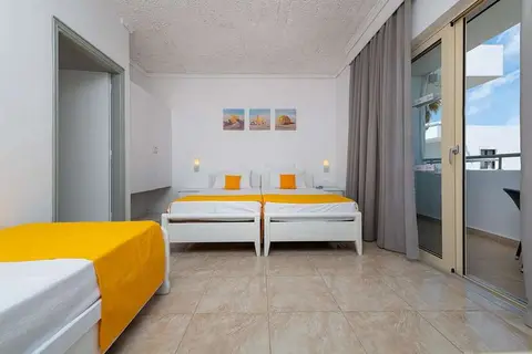 Niriides Beach Hotel in Ηρακλής — foto 5