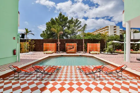 Cubanito Ibiza Suites in Sant Antoni de Portmany — foto 30