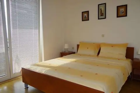 Basoski Apartments in Peshtani — foto 14