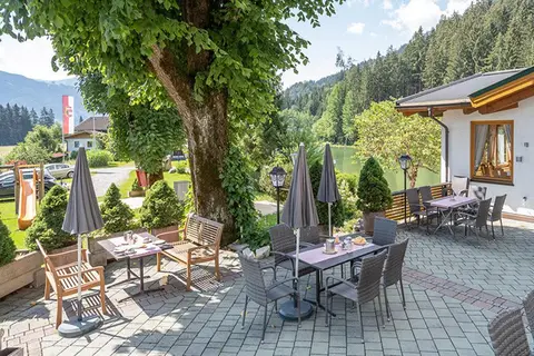 Hotel Neunbrunnen in Maishofen — foto 6