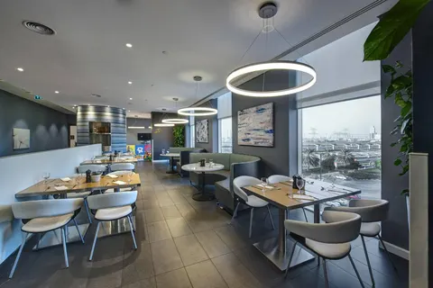 Premier Inn Dubai Ibn Battuta Mall Hotel in Premier Inn Ibn Battuta — foto 11