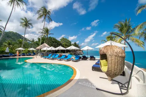 Hotel Coral Cliff Beach Resort in บ้านละไม — foto 4