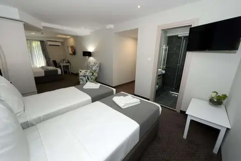 Alexandar II Hotel in Skopje — foto 3