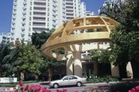 Sunshine Hotel & Residences in พัทยา — foto 12