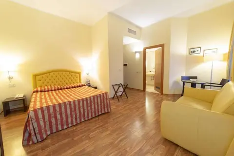 Hotel Due Colonne in Cagliari — foto 4