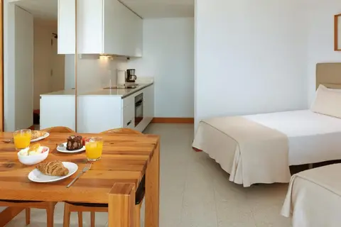 Appartementen Parque Santiago IV in Madrid — foto 12