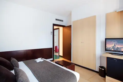 Hotel Empordá in Figueres — foto 14