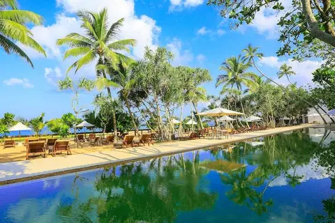 Pandanus Beach Resort & Spa in Induruwa