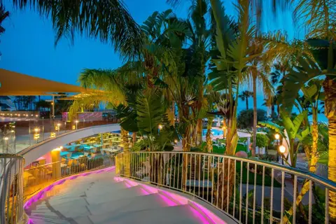 Aquamare Beach & Spa in Paphos — foto 12