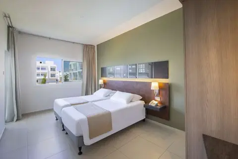 Mayfair Hotel in Paphos — foto 5