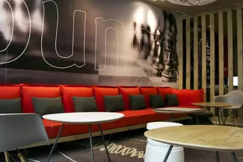 ibis Lisboa Centro Saldanha in Almada — foto 2