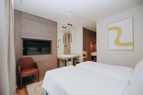 Magnus Hotel in Vlorë — foto 13