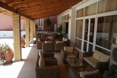 Elea Beach in Δασσιά — foto 15