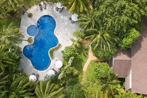 Paradise Beach Resort in บ้านบ่อผุด — foto 3