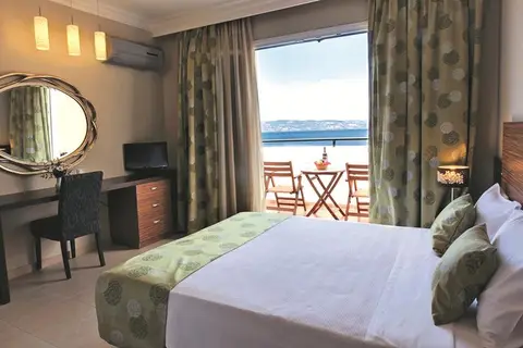Sun Rise Resort Hotel in Μόλυβος — foto 2