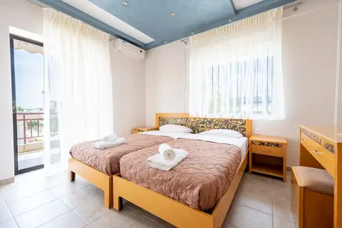 Milonas House Apartments in Διονυσίου — foto 30