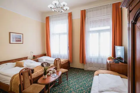 City Hotel Unio in Boedapest — foto 16