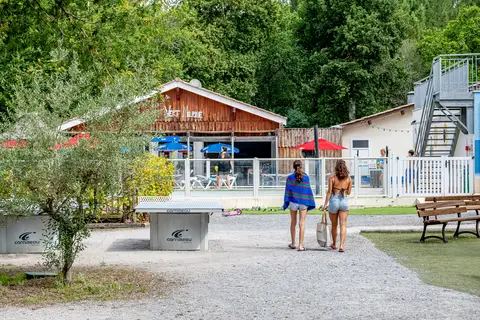 Flower Camping La Canadienne in Arès — foto 22