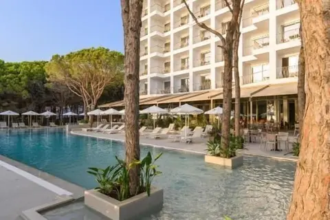 Fllad Resort & Spa in Golem, foto 12