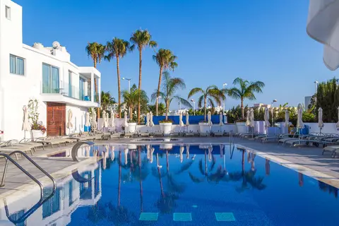 Protaras Plaza Hotel in Παραλίμνι