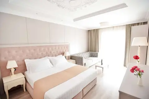 Flower Hotels & Resorts in Golem — foto 16