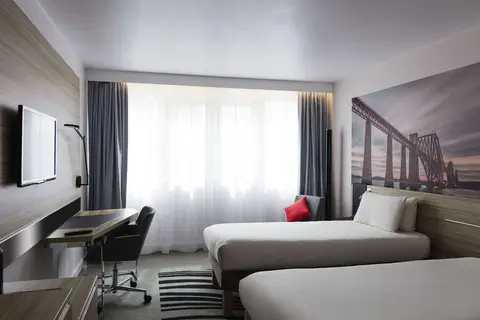 Novotel Edinburgh Centre in Edinburgh — foto 2