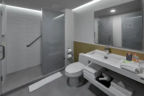 City Express Plus by Marriott Cancún Aeropuerto Riviera in Cancún — foto 10