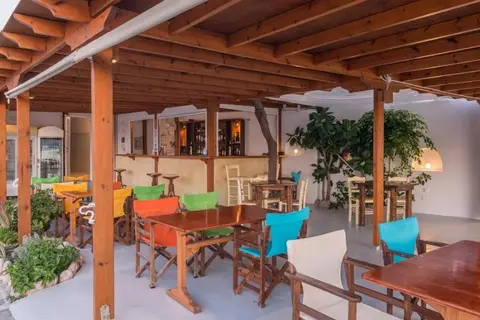 Apollon Studios-Rooms in Πολλώνια — foto 8