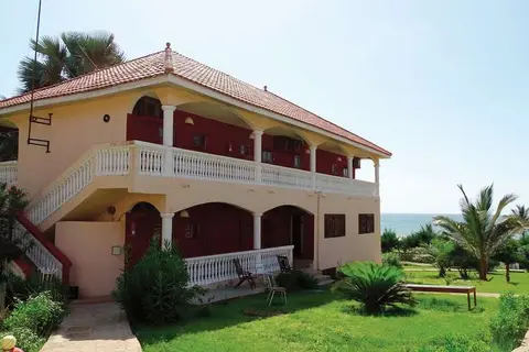 Lemon Creek Hotel Resort in Sukuta — foto 2