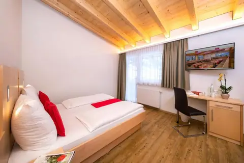 Hotel Lampenhäusl in Taxenbacher-Fusch — foto 8