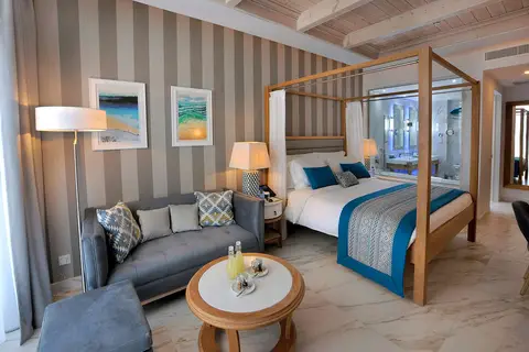 Amavi MadeForTwo Hotels in Paphos — foto 25
