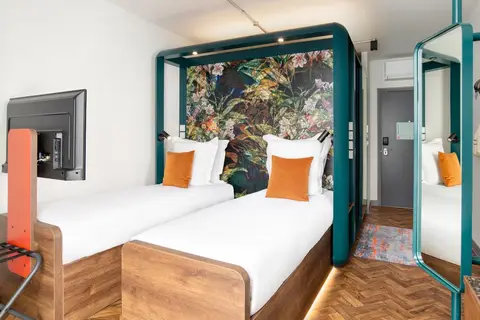 YOTEL Manchester Deansgate in Manchester — foto 23