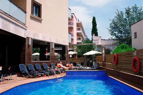 Hotel Tossa Beach in Tossa de Mar — foto 2