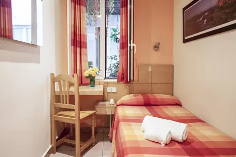 INTER Puerta del Sol Pension in Madrid — foto 25