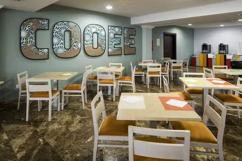 Hotel Puchet in Sant Antoni de Portmany — foto 12