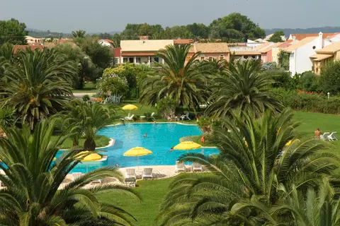 St. George's Bay Country Club in Αχαράβη — foto 21