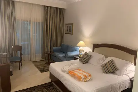 Mövenpick Cairo Media City in Gizeh — foto 25